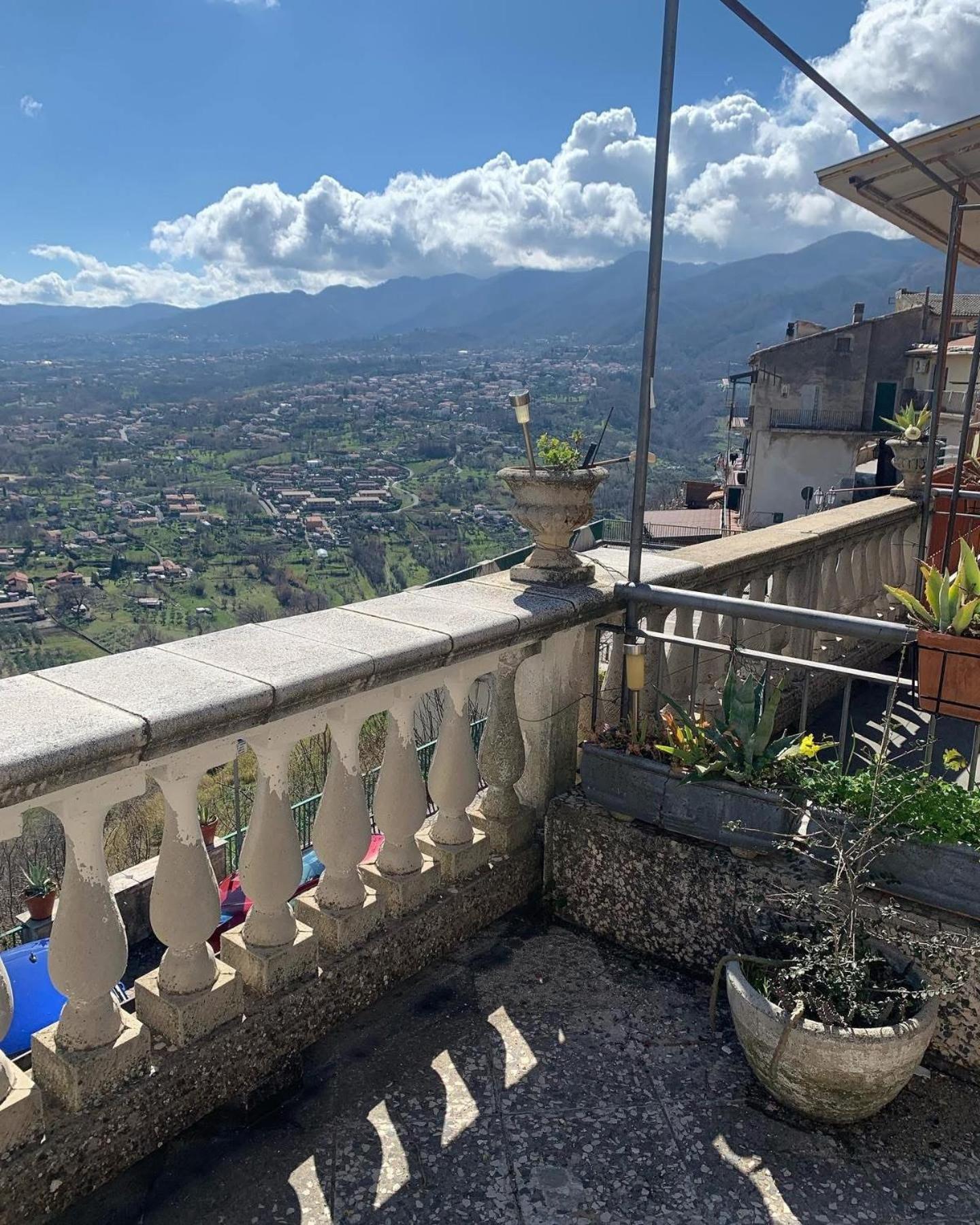 La Terrazza Di Finuzzu Bed & Breakfast Rende Exterior photo
